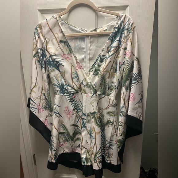 Vici romper - Picture 2 of 5